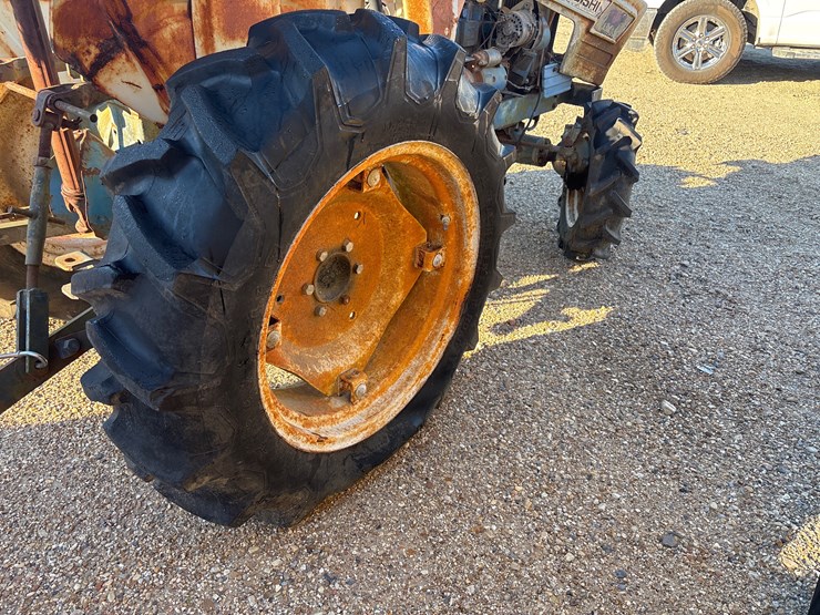 #24691-•-mitsubishi-farm-tractor-|-parts-or-repair-image-7