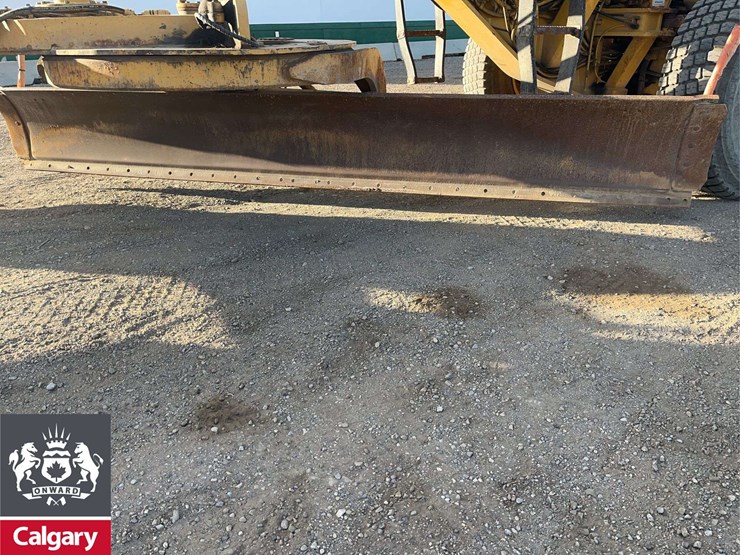 caterpillar-140h-image-17