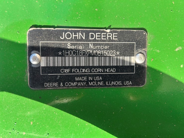 2021-john-deere-c18f-image-63