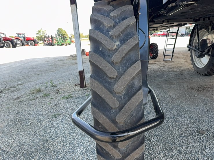 2023-new-holland-sp.310f-image-9