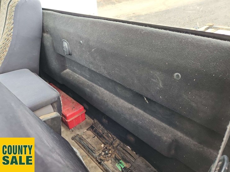 2013-ford-f550-image-18