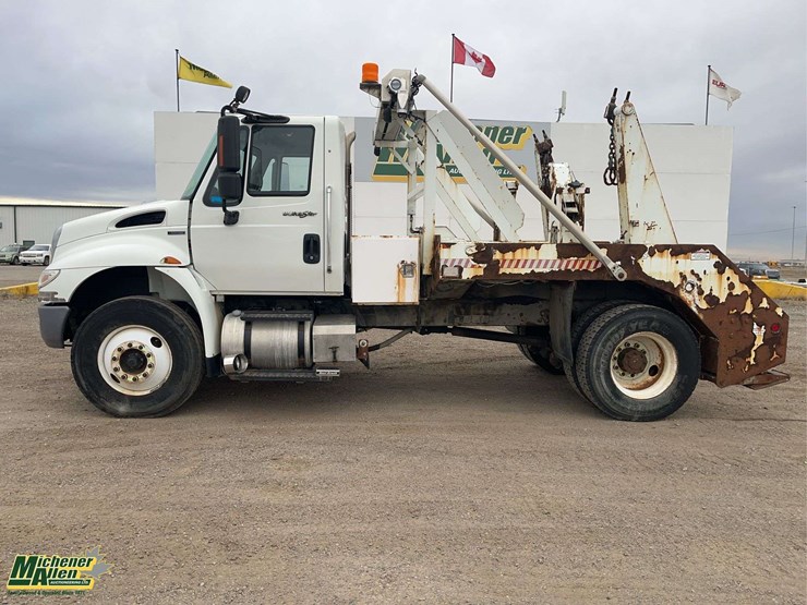 2010-international-durastar-4400-image-2