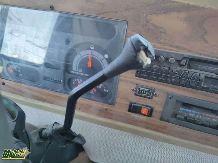 1996-chevrolet-p30-image-10