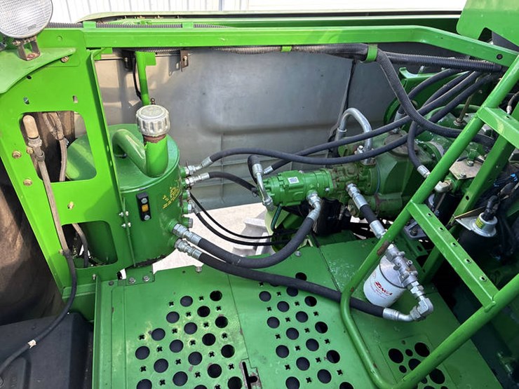 2009-john-deere-9770-sts-image-81