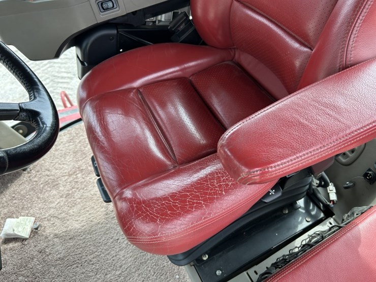 2013-case-ih-steiger-550-image-31