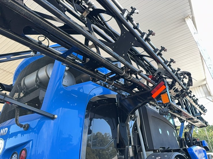 2023-new-holland-sp.310f-image-97