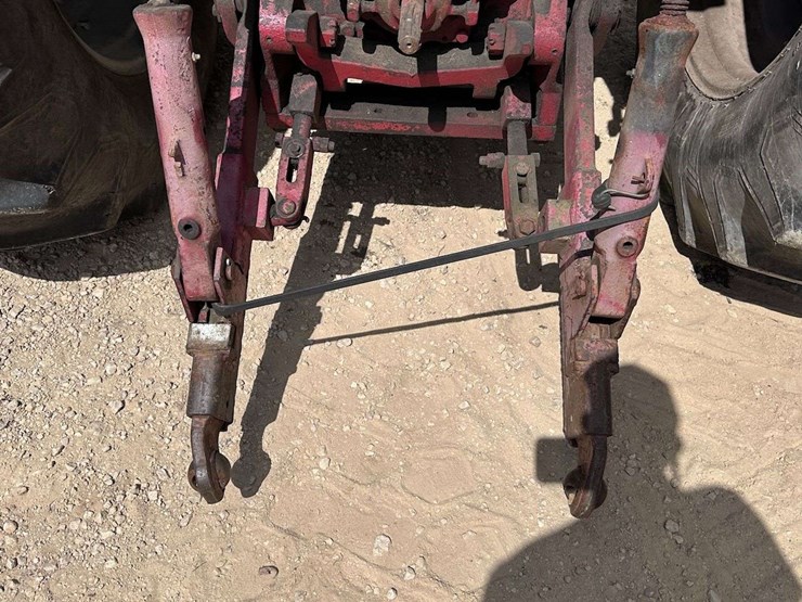 farmall-1066-hydro-image-19