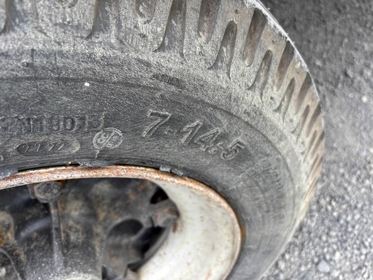 #10964-•-trailer-w/-seed-vac-image-8