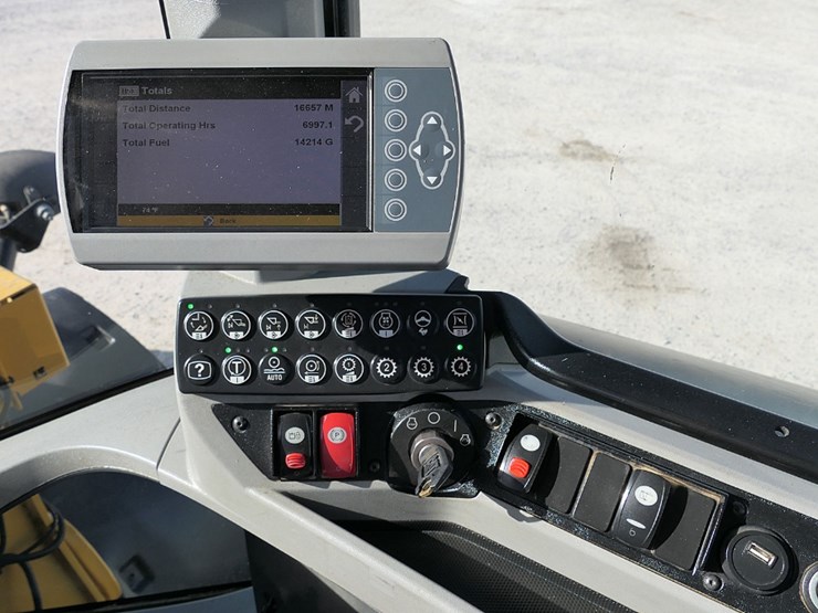 2014-caterpillar-930k-image-41