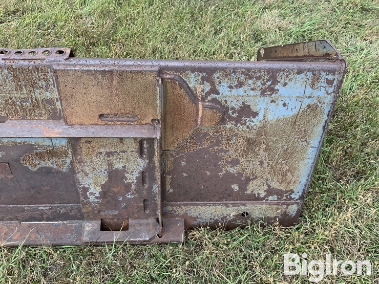 skid-steer-loader-bucket-image-14