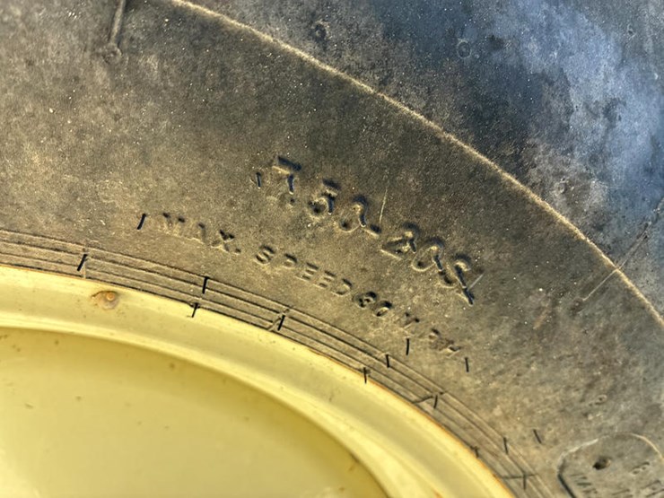 2014-kinze-3000-image-33