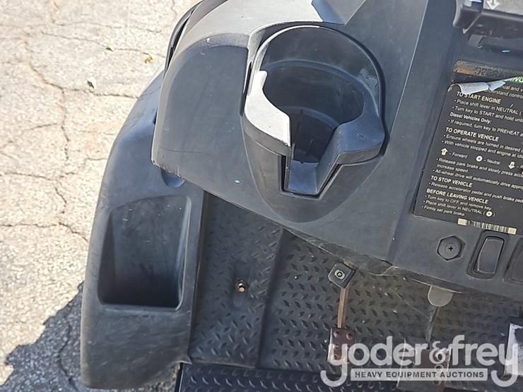 2018-club-car-carryall-1500-image-19