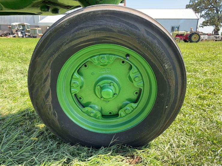 oliver-super-88-image-93