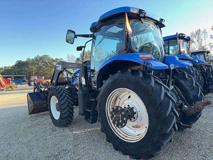 new-holland-t6070-image-5