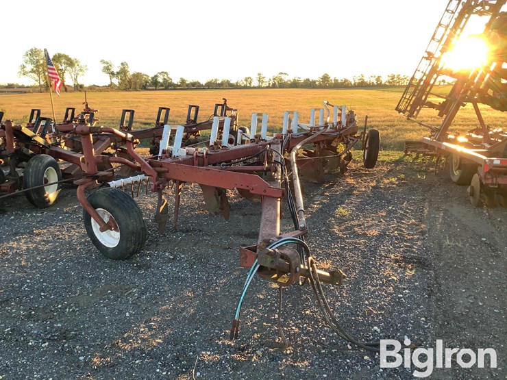 international-720-image-2