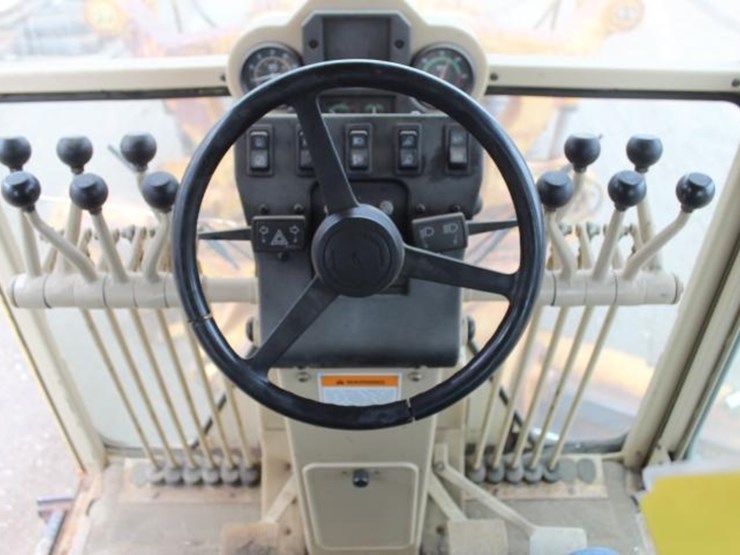 2002-caterpillar-140h-image-14