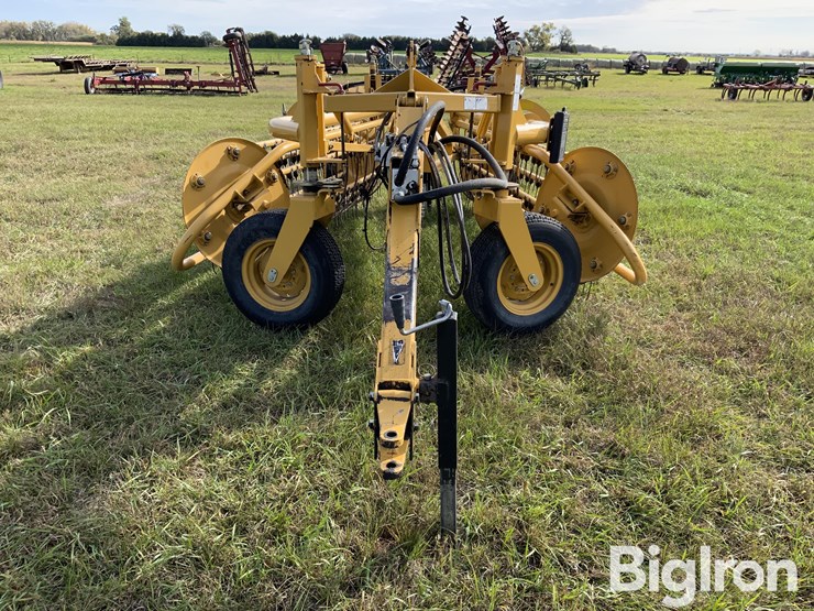 2016-vermeer-r2300-image-2