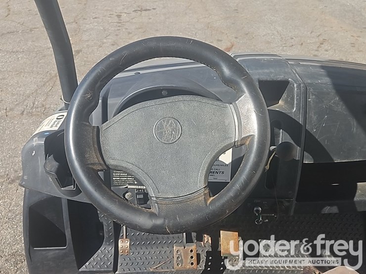 2021-club-car-carryall-1700-image-14