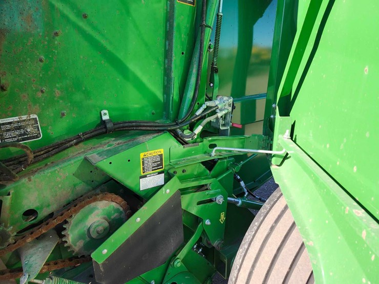 2023-john-deere-560m-image-18