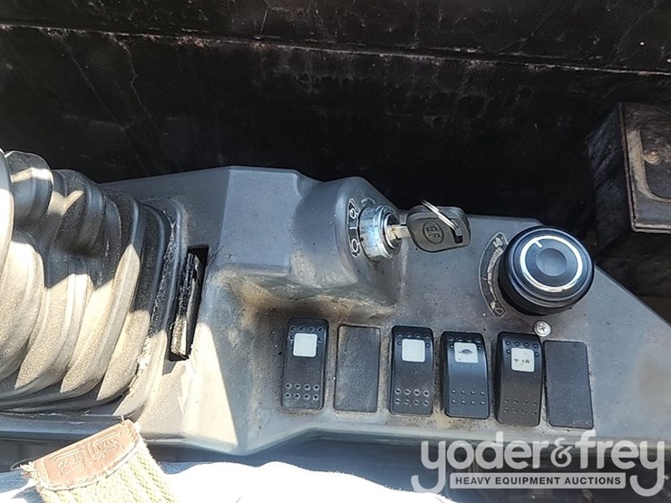 2020-caterpillar-307-image-20