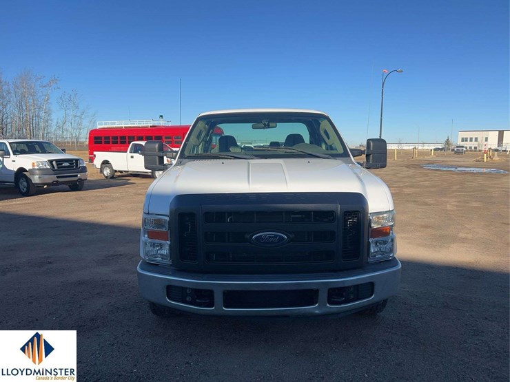 2009-ford-f250-image-16