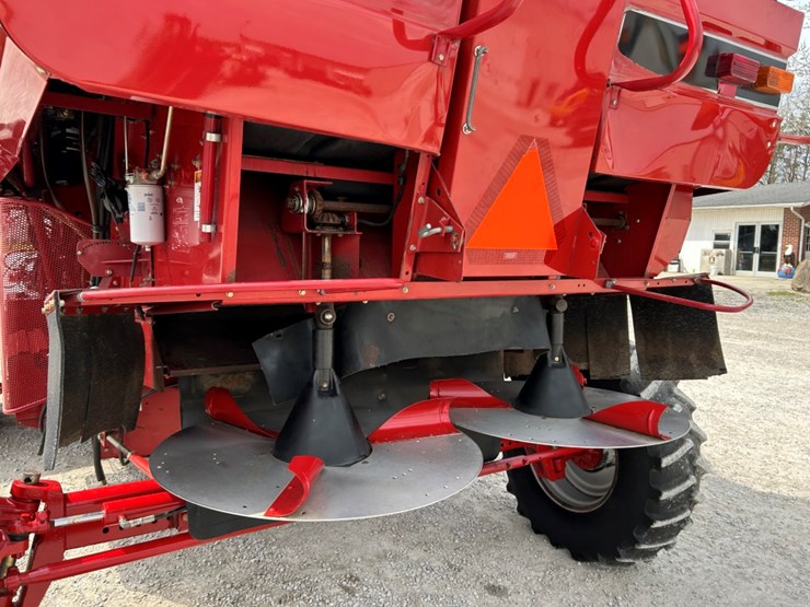 2006-case-ih-2388-image-16