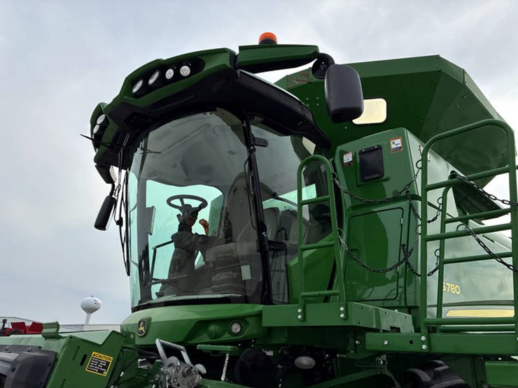 2018-john-deere-s780-image-33