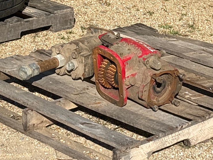 #24834-•-pto-and-pump-image-2