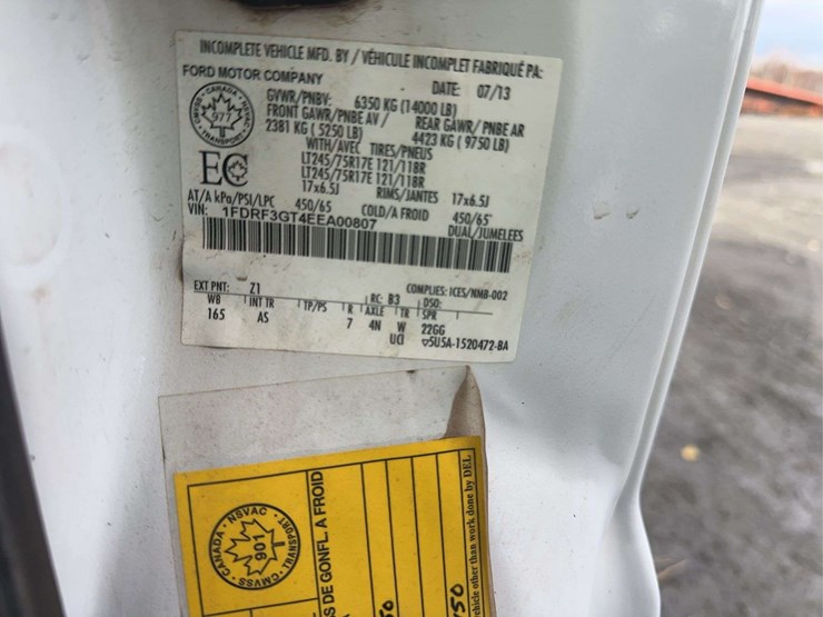 2014-ford-f350-xl-image-33