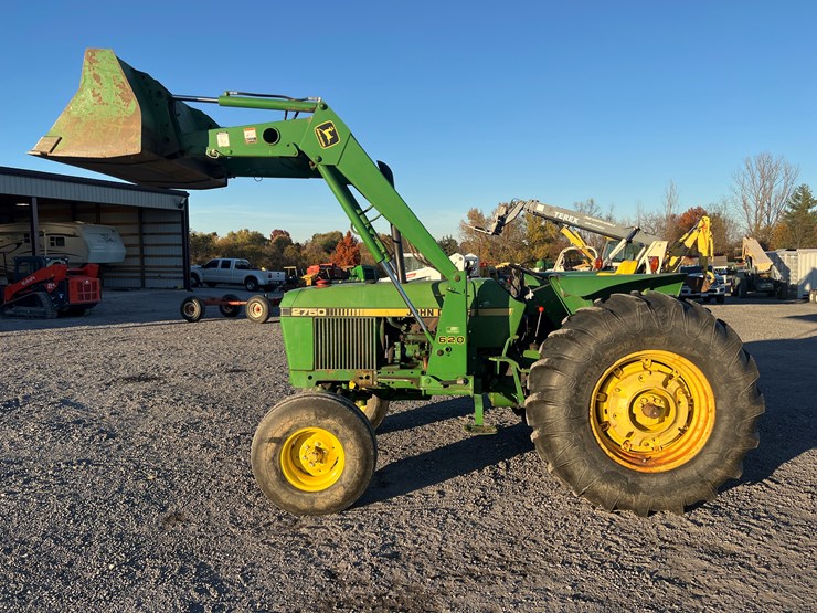 john-deere-2750-image-1