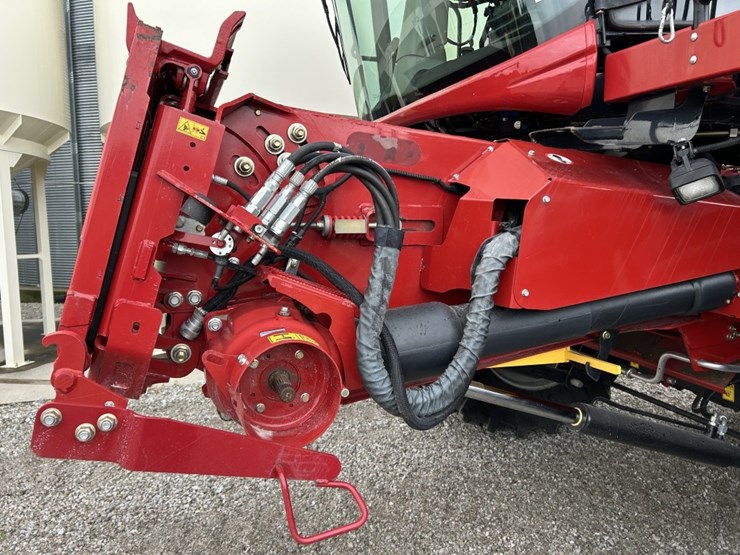2019-case-ih-8250-image-22