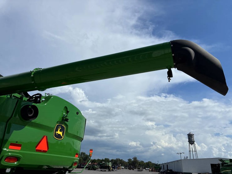 2023-john-deere-s780-image-37