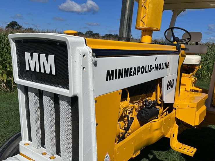 minneapolis-moline-g940-image-9