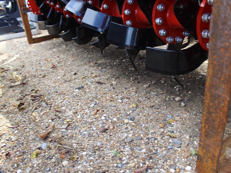 #5142-•-land-hero-rotary-tiller-image-3