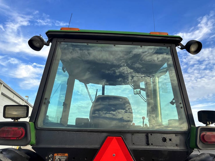 1994-john-deere-4560-image-21