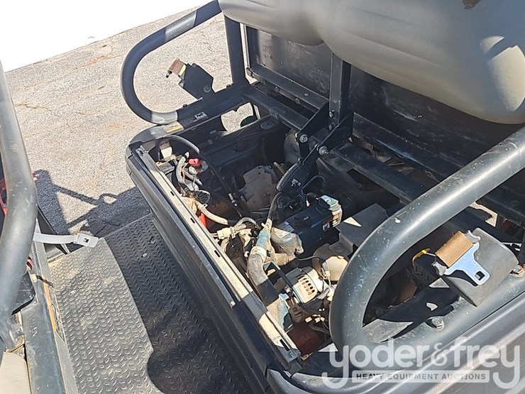 2020-club-car-carryall-1700-image-16