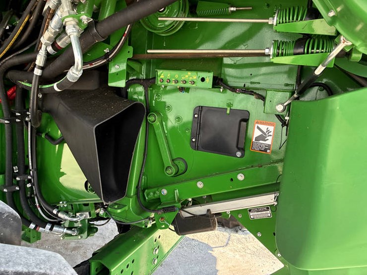 2023-john-deere-s780-image-75