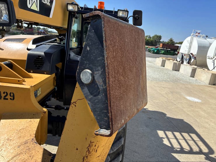 2015-caterpillar-tl943c-image-18