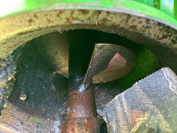 2010-john-deere-2010-image-83