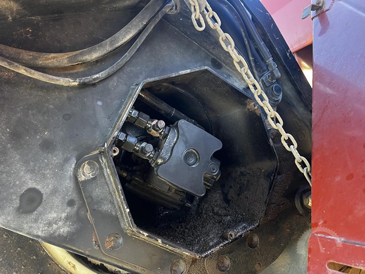 2005-hesston-9260-image-19