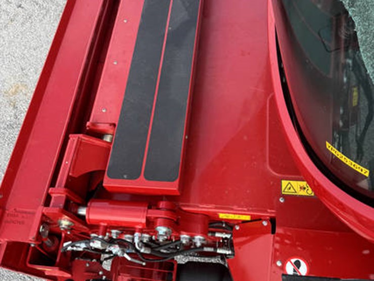 2023-case-ih-8250-image-76