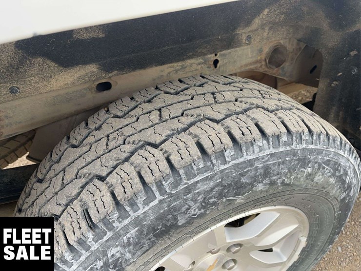 2017-chevrolet-silverado-1500-image-9