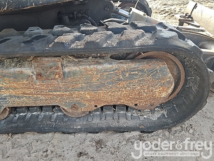 2013-kubota-u17-image-8