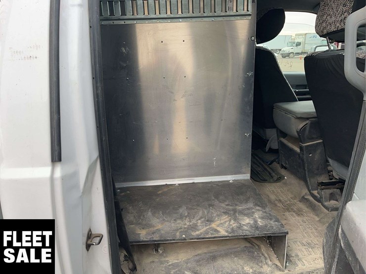 2016-ford-f350-image-15