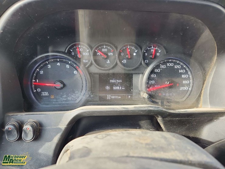 2020-chevrolet-silverado-2500hd-image-9