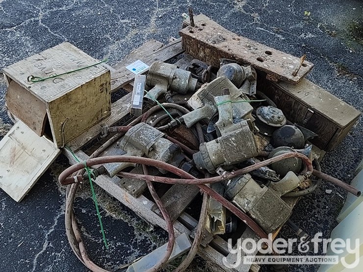 pallet-of-power-tools-and-parts-image-3