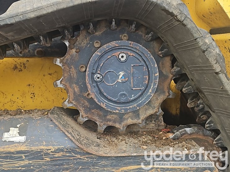 2020-new-holland-c345-image-12