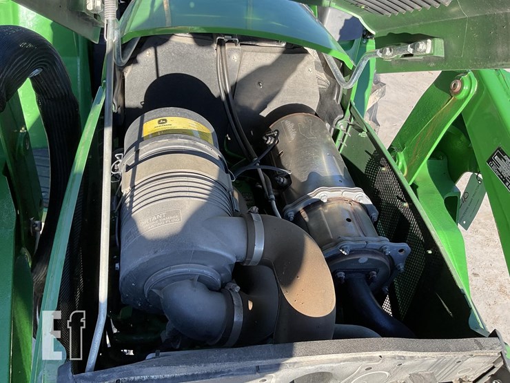 2023-john-deere-4044r-image-12