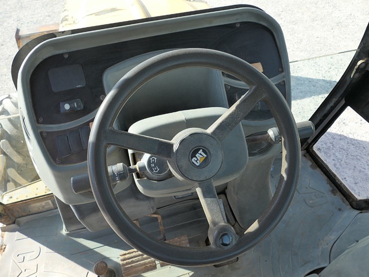 2001-caterpillar-420d-image-27