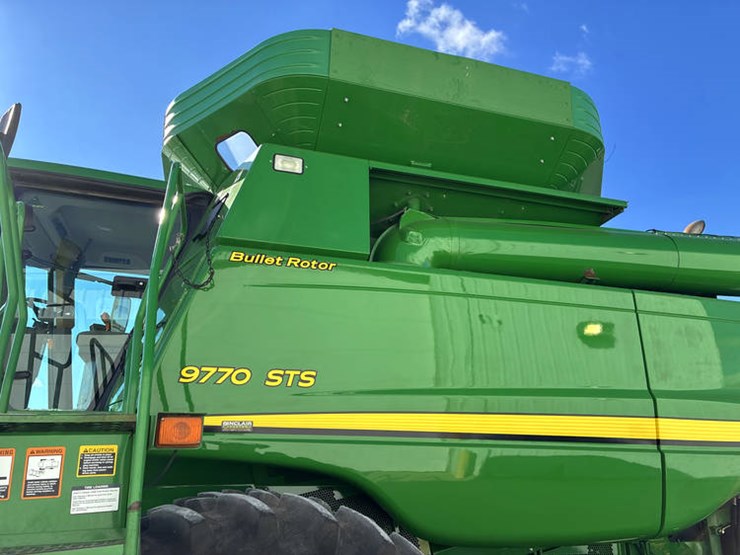 2009-john-deere-9770-sts-image-22